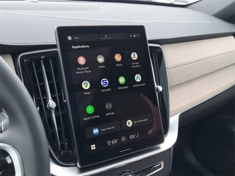 2026 Volvo XC90 B5 Core