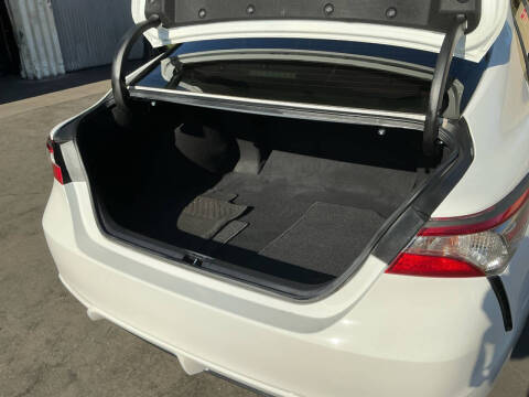 2018 Toyota Camry LE