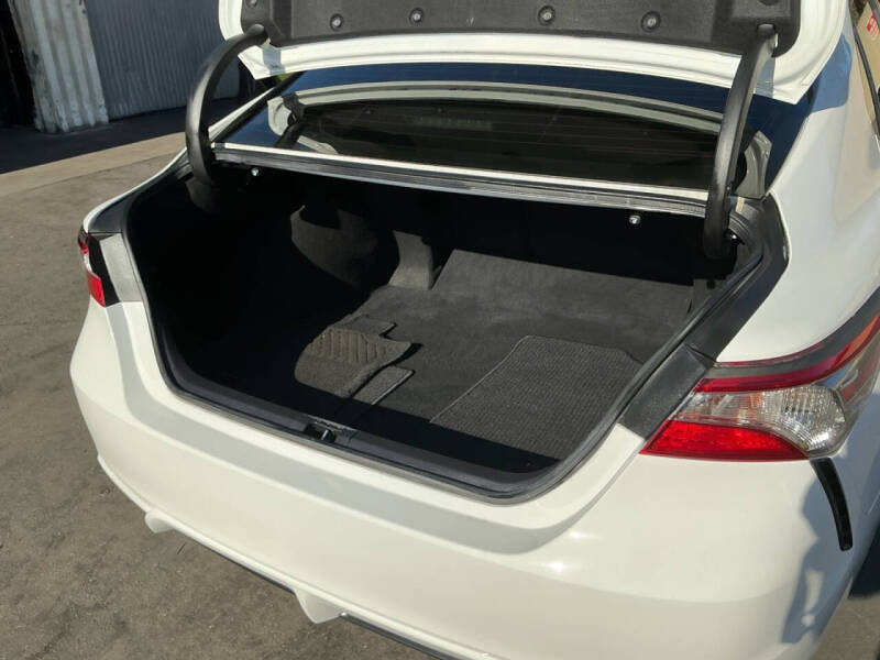 2018 Toyota Camry LE