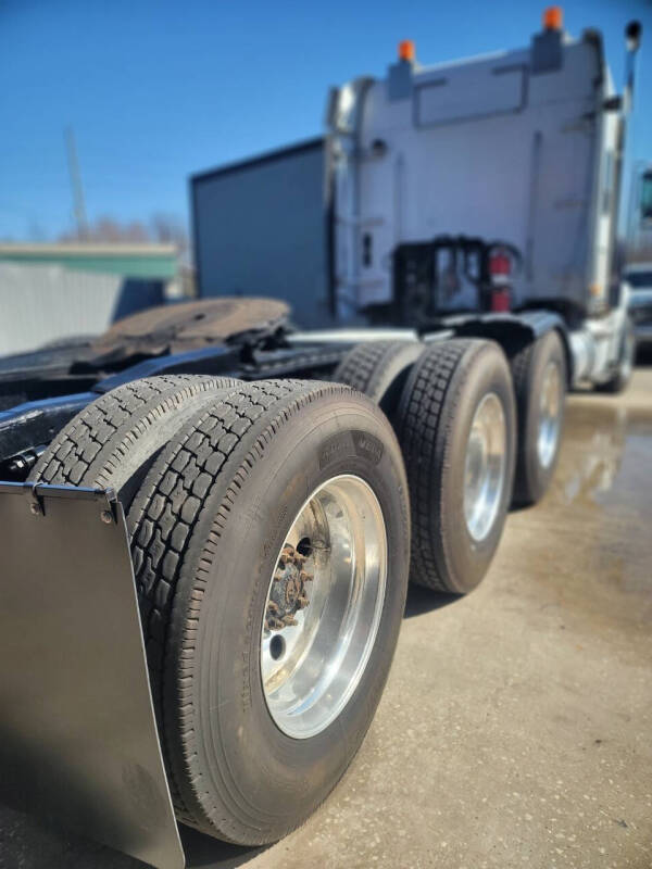2013 Freightliner SD122 CORONADO