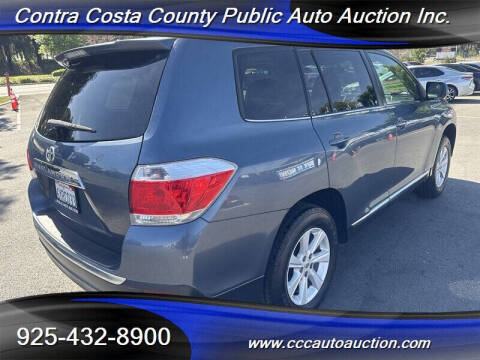 2013 Toyota Highlander SE