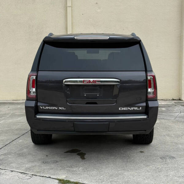 2015 GMC Yukon XL Denali
