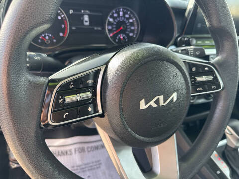 2023 Kia Forte LXS