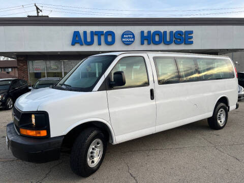 2007 Chevrolet Express for sale at Auto House Motors in Downers Grove IL