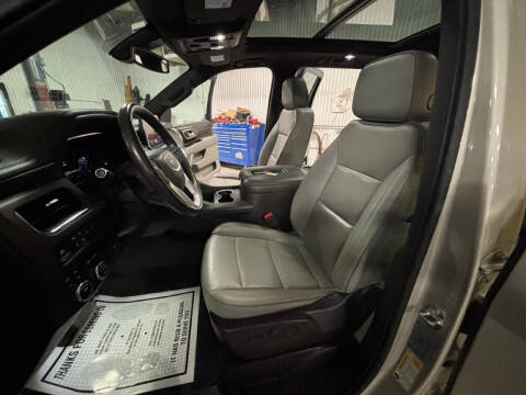 2022 GMC Yukon XL SLT