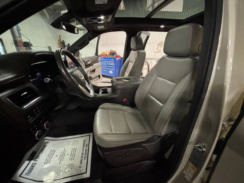 2022 GMC Yukon XL SLT