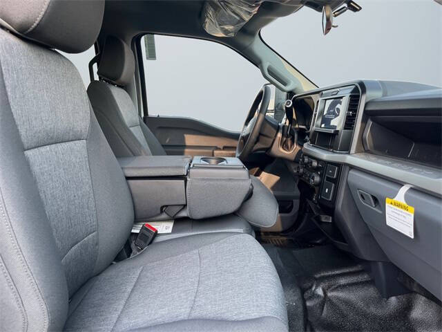 2025 Ford F-350 Super Duty XL