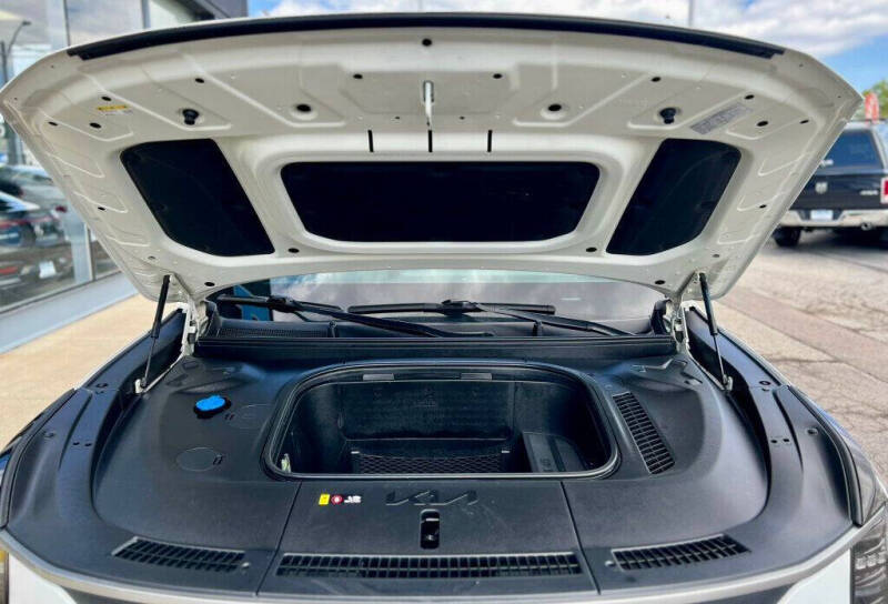 2024 Kia EV9 Light Long Range