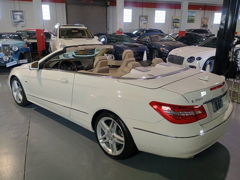 2012 Mercedes-Benz E-Class 8