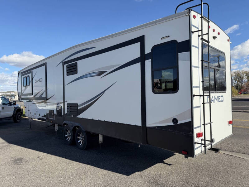 2021 Crossroads RV CE3891MK21