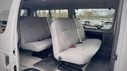 2013 Ford E-Series E-350 SD XLT