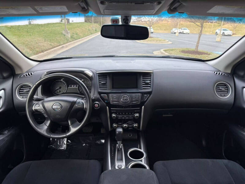 2016 Nissan Pathfinder