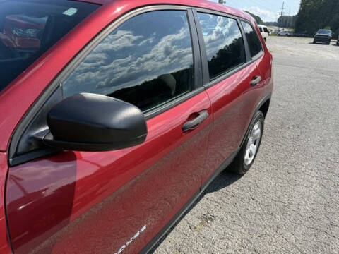 2017 Jeep Cherokee Sport