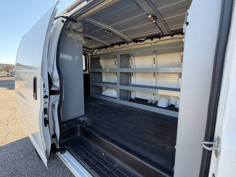 2019 Chevrolet Express 2500