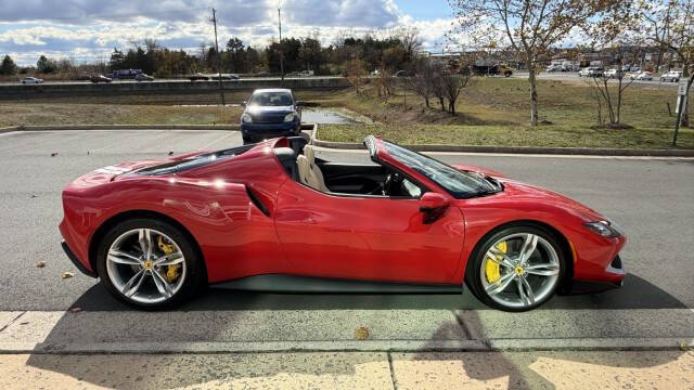 2024 Ferrari 296 GTS