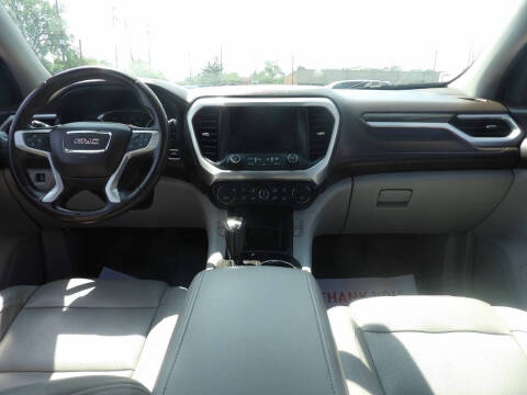 2017 GMC Acadia SLT-1