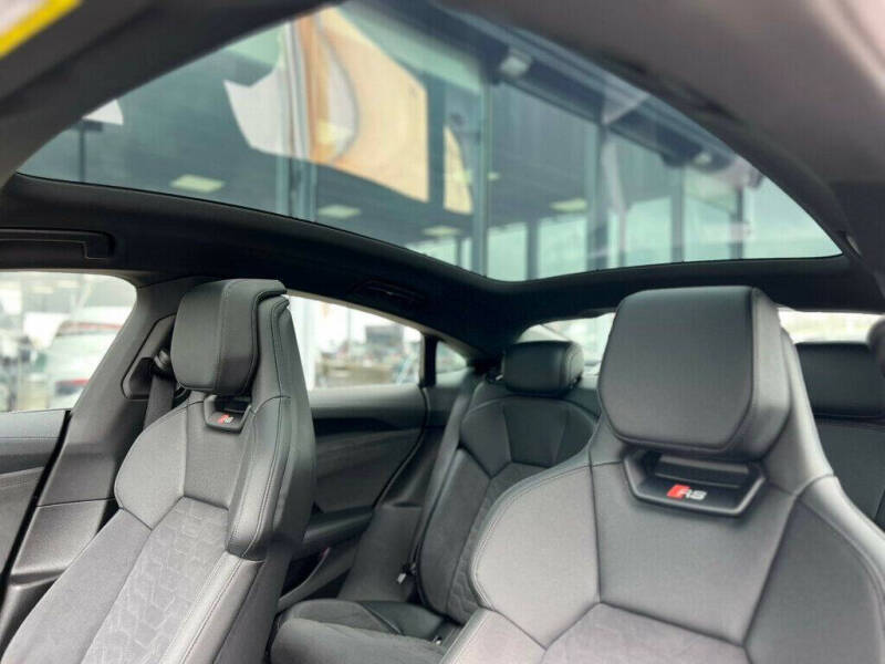 2022 Audi RS e-tron GT quattro