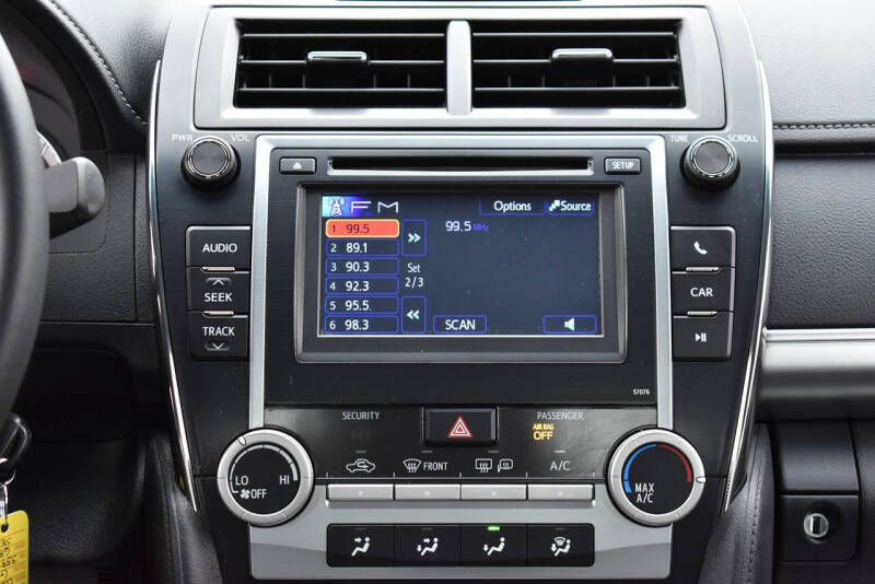 2014 Toyota Camry SE