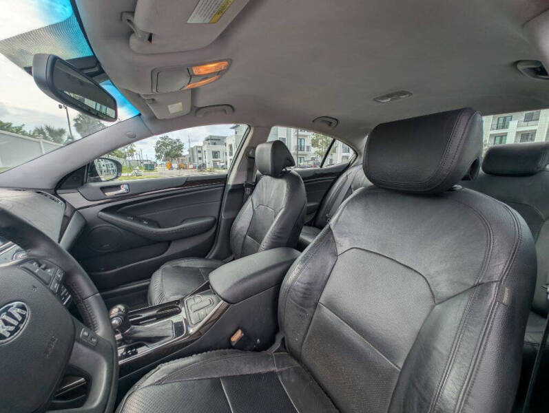 2014 Kia Cadenza Premium