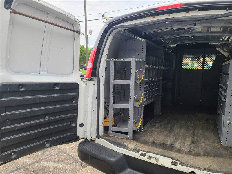 2017 Chevrolet Express 2500