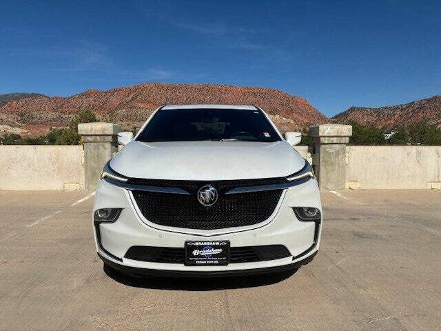 2022 Buick Enclave Essence