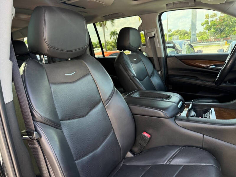 2020 Cadillac Escalade ESV Premium Luxury