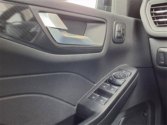 2023 Ford Escape ST-Line Select