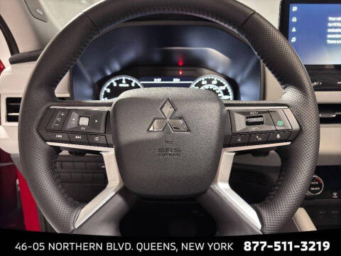 2025 Mitsubishi Outlander SE