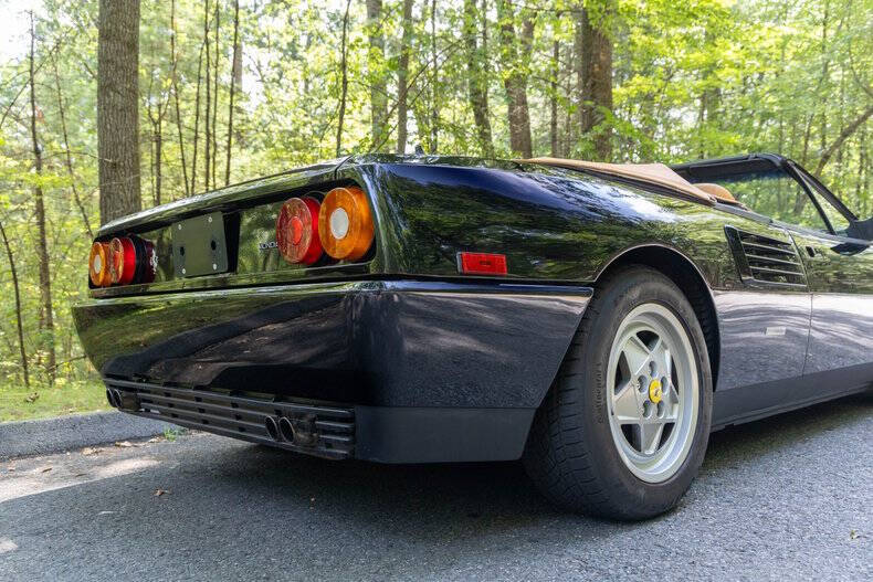 1989 Ferrari Mondial T