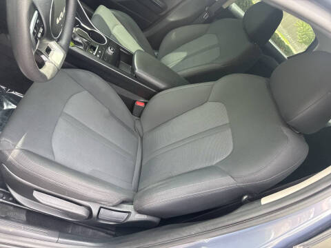 2022 Kia K5 LX