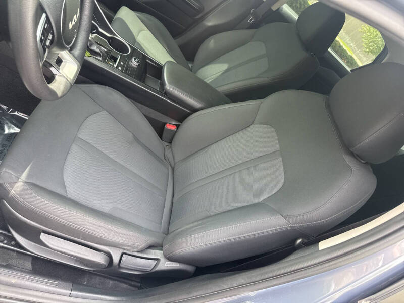 2022 Kia K5 LX