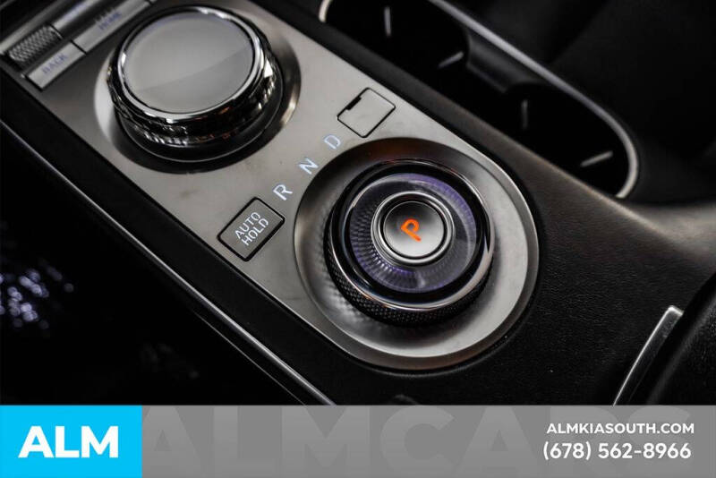 2023 Genesis GV70 2.5T Standard