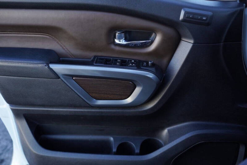 2018 Nissan Titan Platinum Reserve