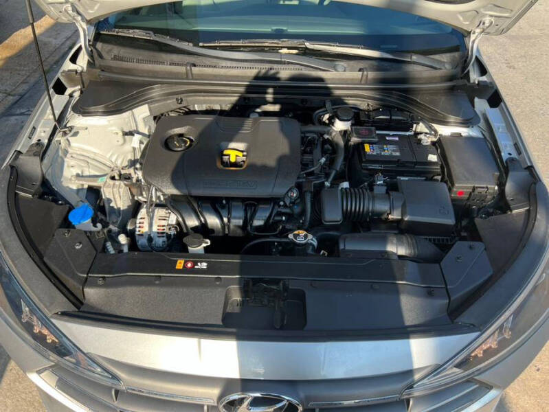 2020 Hyundai Elantra