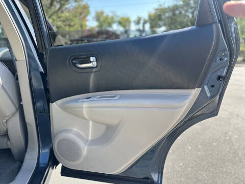 2012 Nissan Rogue SV w/SL Package