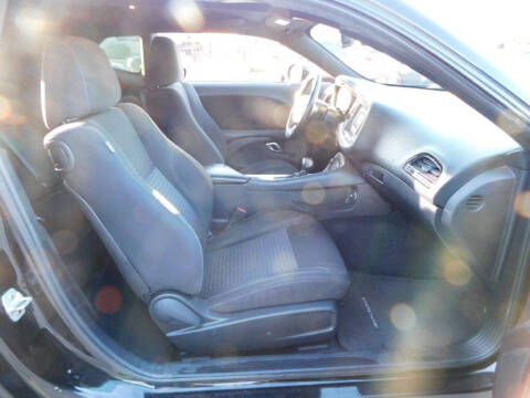 2016 Dodge Challenger SXT