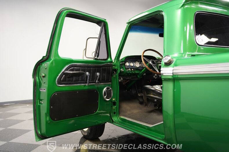1965 Ford F-100