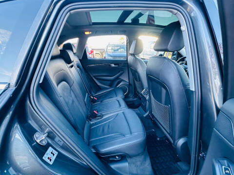 2017 Audi Q5 2.0T quattro Premium Plus