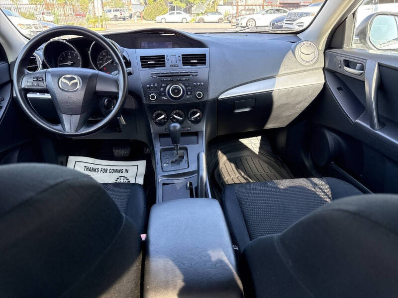 2012 Mazda MAZDA3 i Sport