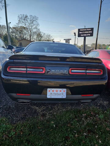 2019 Dodge Challenger SXT
