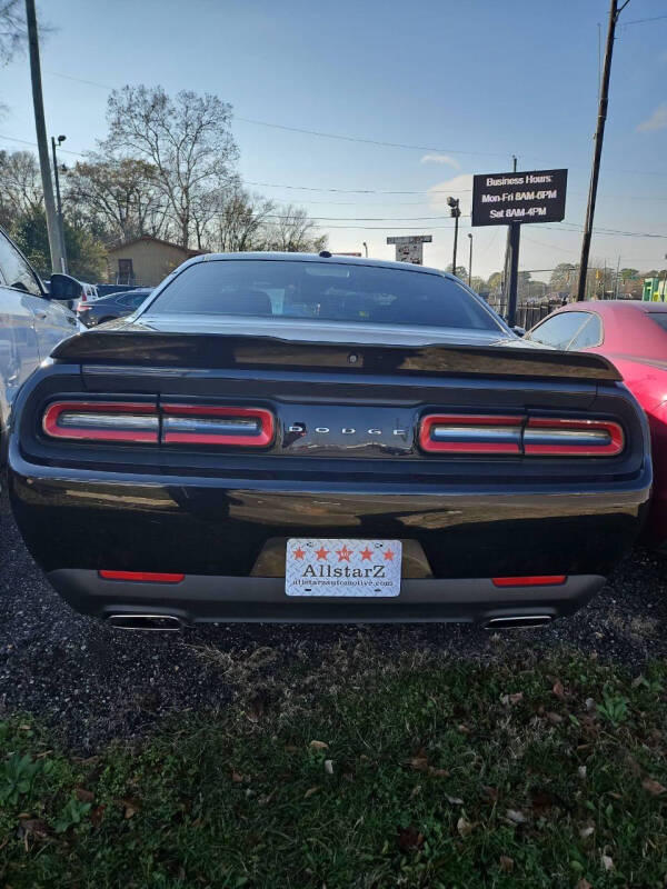 2019 Dodge Challenger SXT