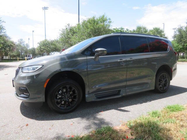 2021 Chrysler Pacifica Touring