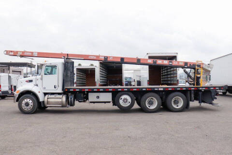 2020 Peterbilt 348
