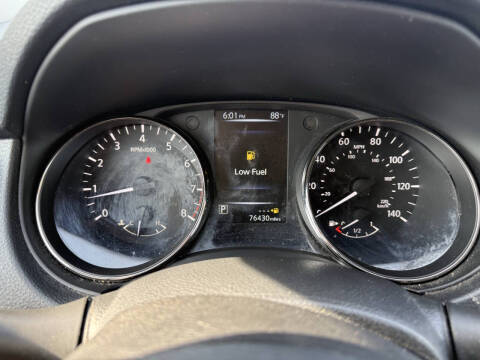 2017 Nissan Rogue SV