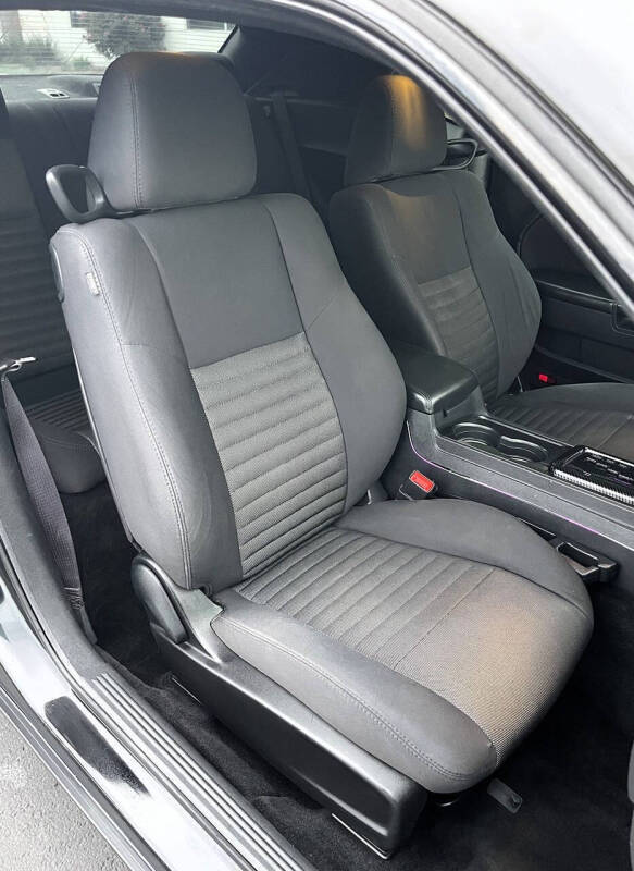 2014 Dodge Challenger SXT