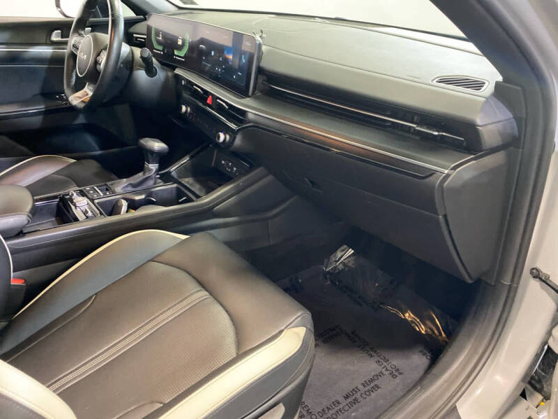 2025 Kia K5
