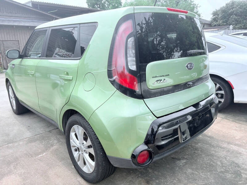 2016 Kia Soul +
