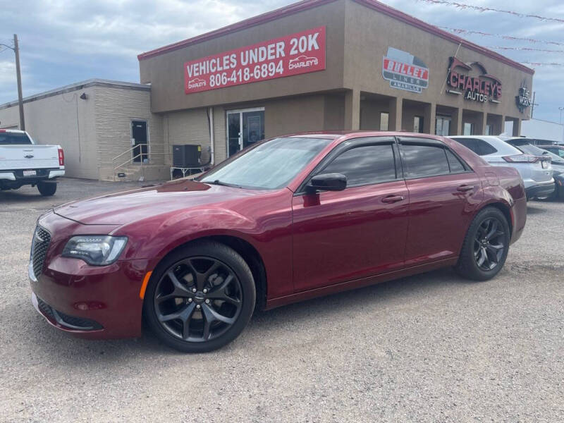 2023 Chrysler 300 Touring's photo