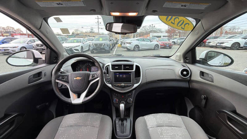 2020 Chevrolet Sonic LT