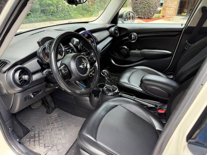 2015 MINI Hardtop 4 Door Cooper